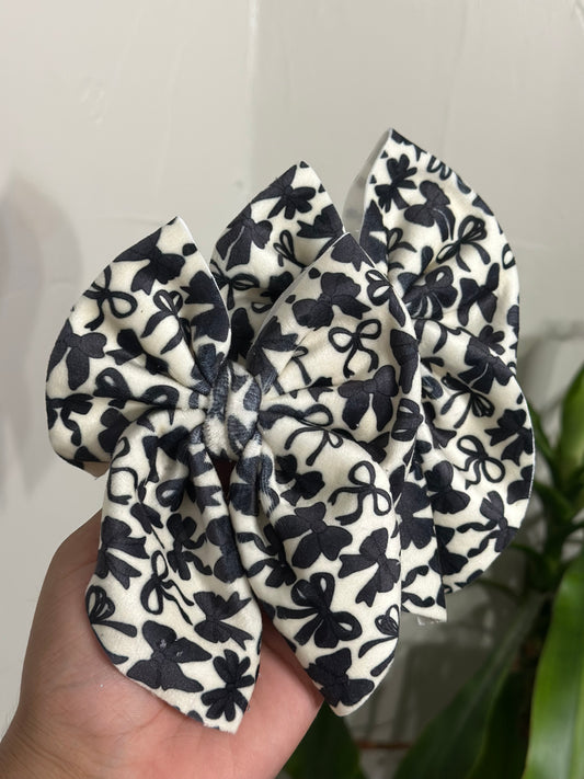 Pretty Little Black Bow